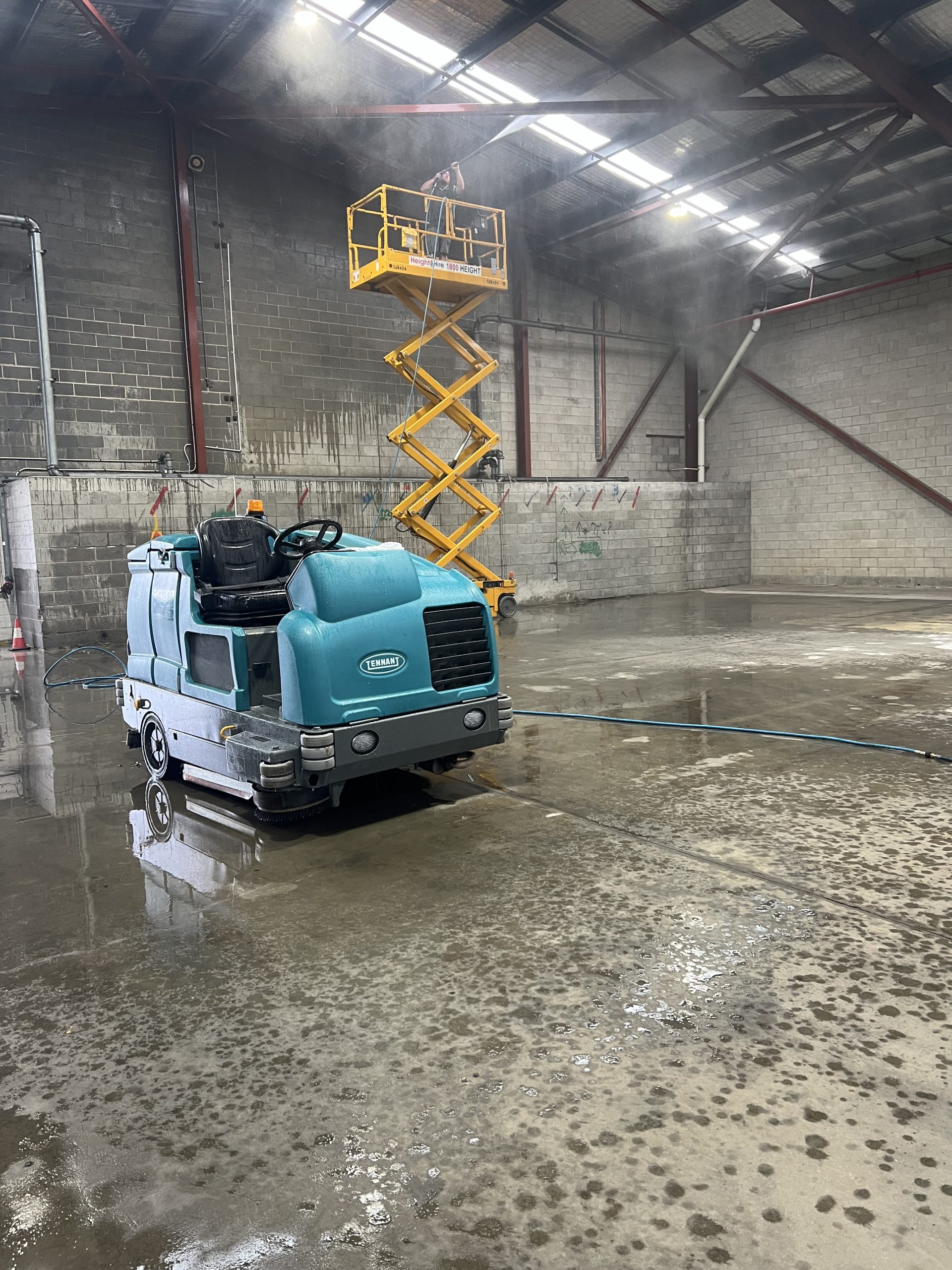 warehouse floor scrubbing